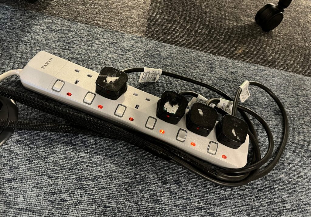 Plugs in an extension cable